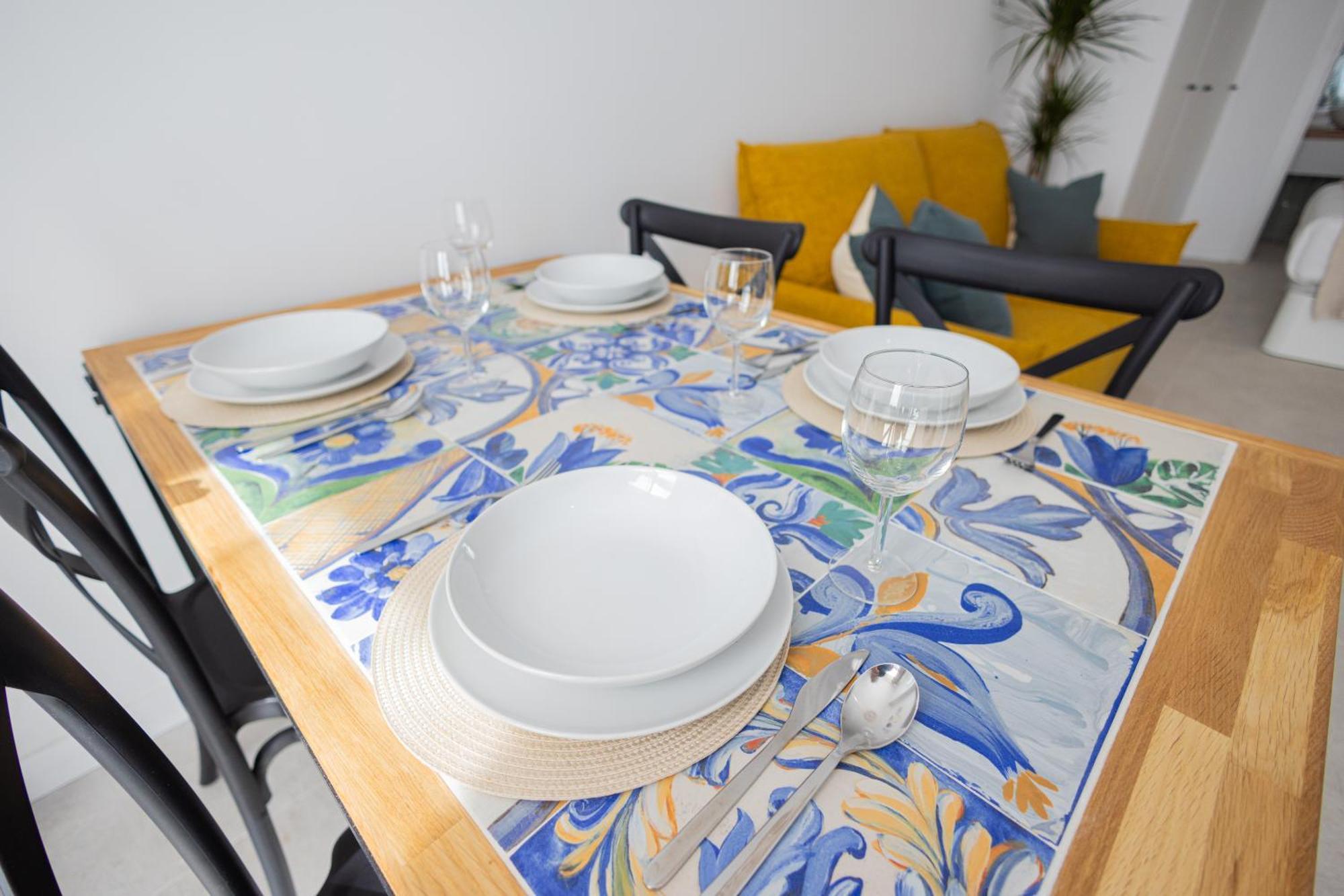 Florit Flats - Stylish By The Joaquin Sorolla Station Valence
