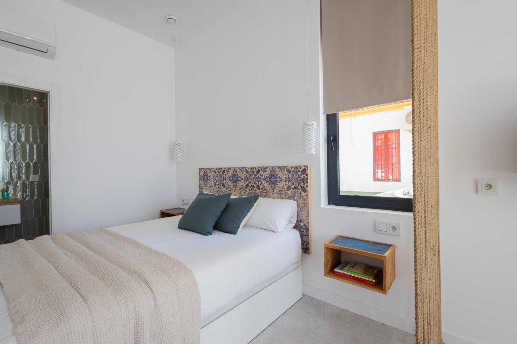 Florit Flats - Stylish By The Joaquin Sorolla Station Valence